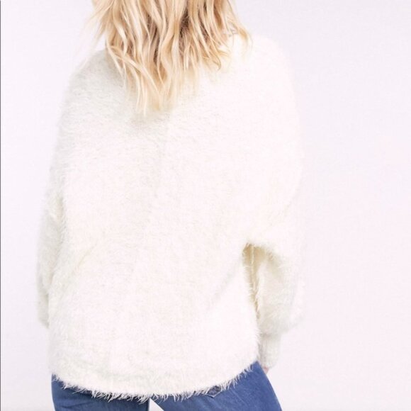 Free People Icing V-neck Ivory Pullover Sweater NWT Size XL - Picture 7 of 16